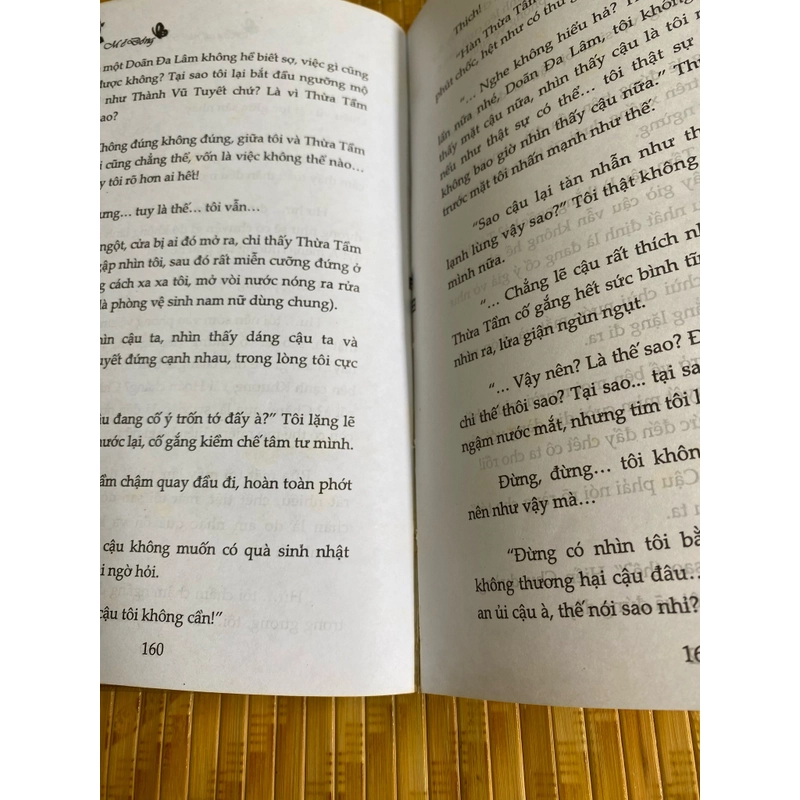 Hôn cái nào cô nàng xấu tính 521257