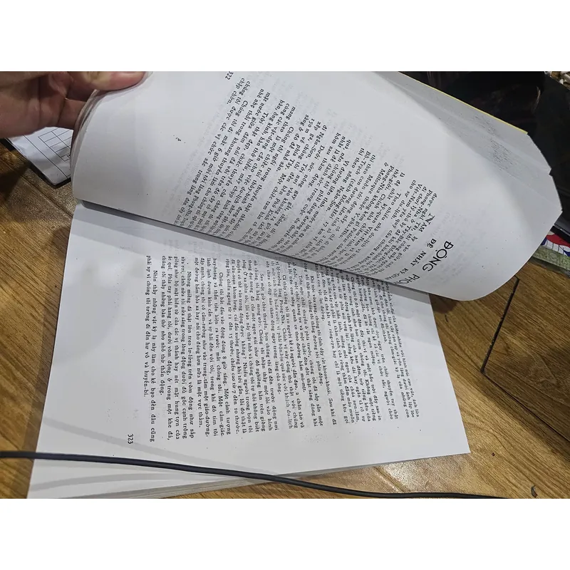 Đất Việt trời Nam (sách photo)
 691548