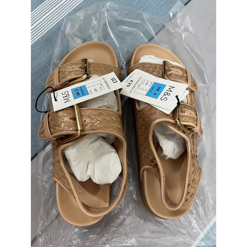 Giày cói M&S màu be size 38 cao 3cm chính hãng  277385