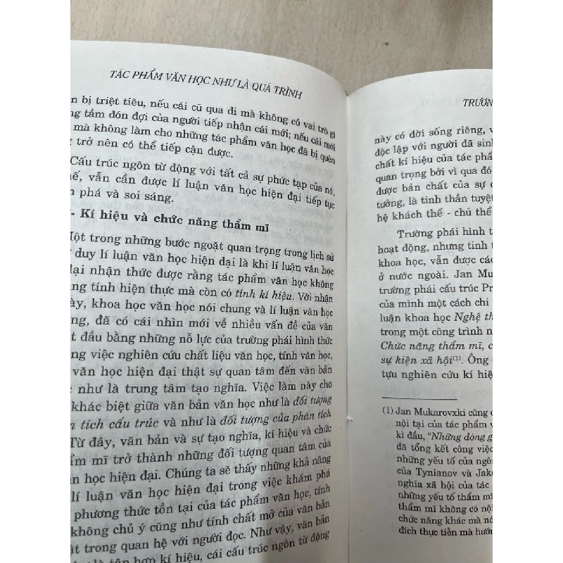 Tác phẩm văn học như là quá trình - Trương Đăng Dung 972137