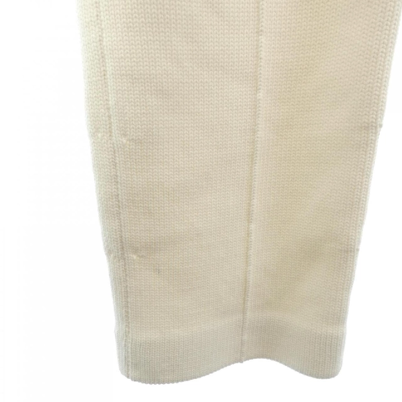 Quần FENDI FZR722AF4R - Hàng hiệu Chính hãng 809068