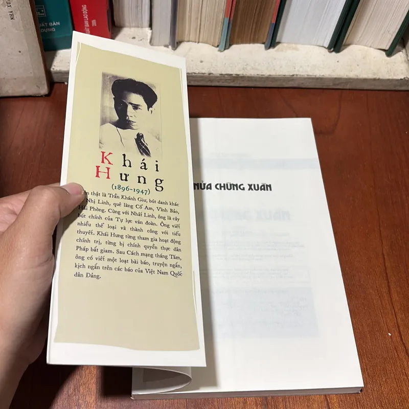 II Tủ Sách Khuê Văn _ Tự Lực Văn Đoàn: Nửa Chừng Xuân (Tiểu Thuyết) - Khái Hưng - 2018 721060