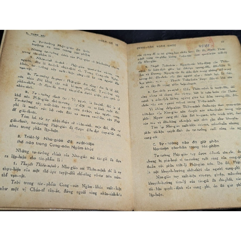 Luận đề về cung oán ngâm khúc - Nguyễn Duy Diễn & Bằng Phong 538035