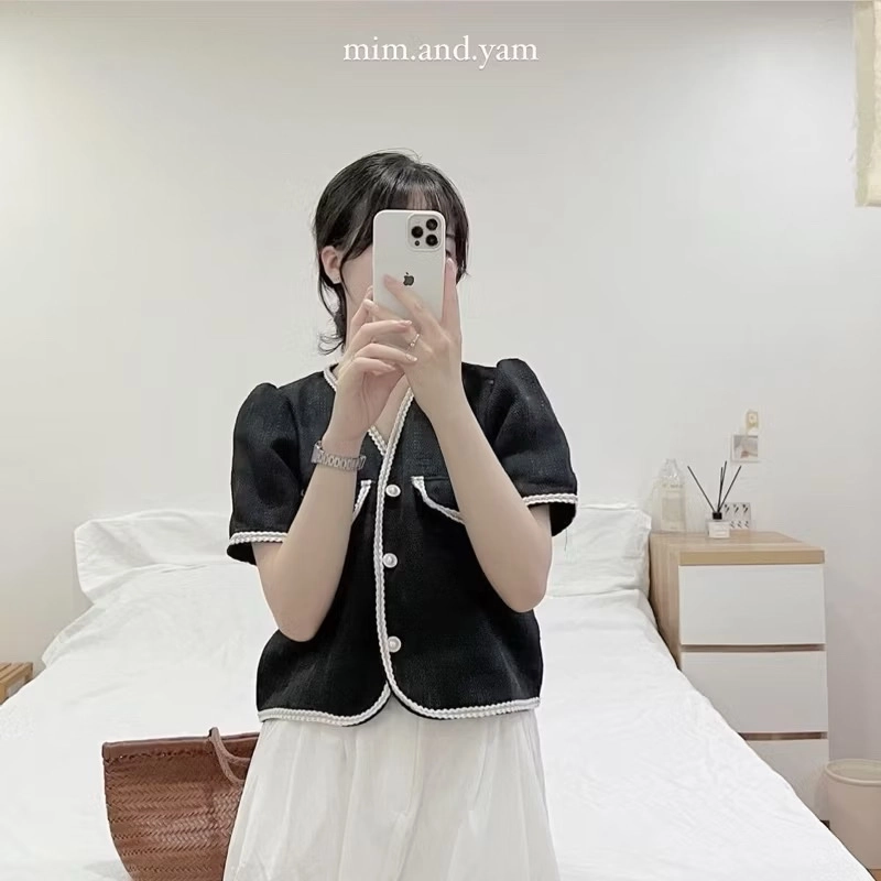 Áo khoác croptop ngắn tay cổ V viền trắng cúc tròn, áo khoác 2 lớp có độn vai 443017