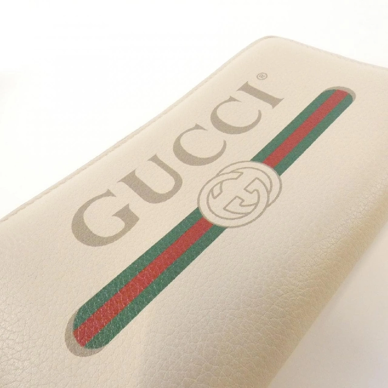 Ví Gucci 496317 0GCAT 620608
