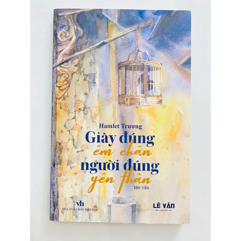 Giày đúng êm chân, người đúng yên thân 571792