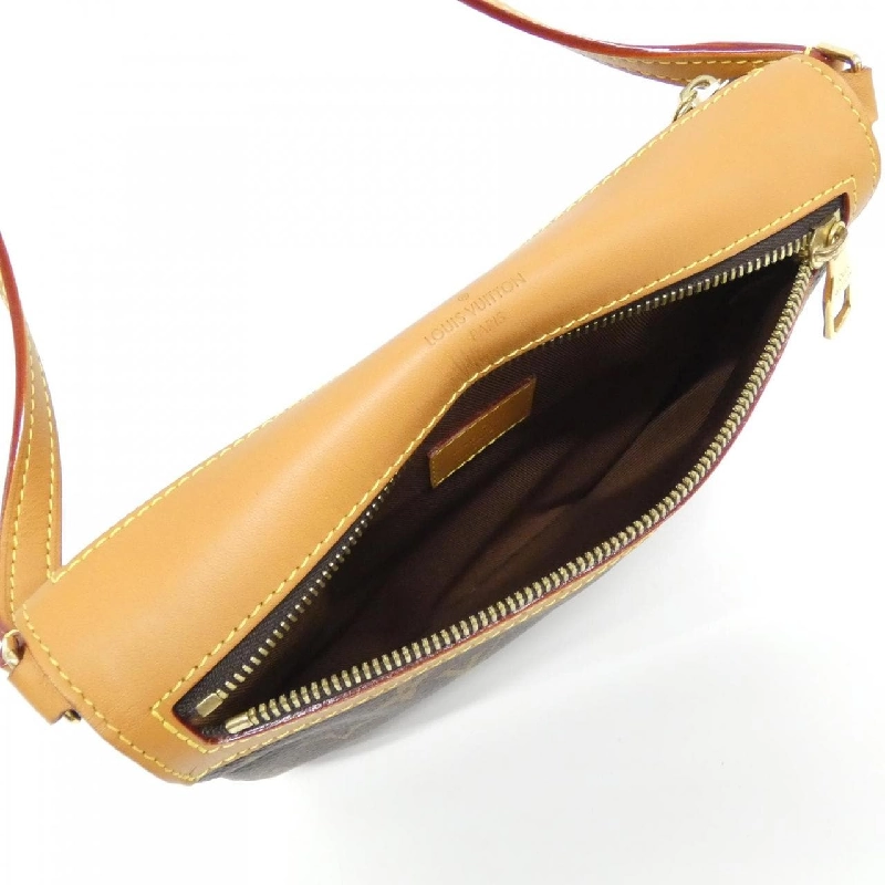 Túi đeo chéo Louis Vuitton Monogram Soumire PM M44879 612430