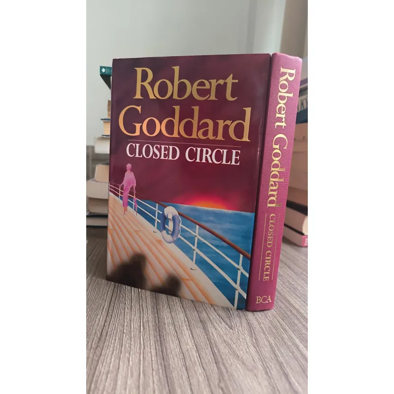 Closed Circle (suspenseful mystery) by Robert Goddard 793008