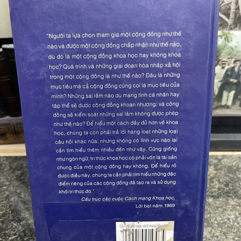 Cấu trúc các cuộc cách mạng khoa học Thomas Kuhn bìa cứng 751938
