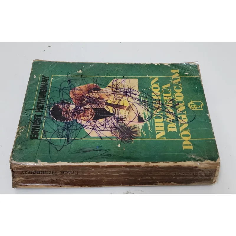 Tiểu thuyết của nhà văn Ernest Hemingway: NHỮNG HÒN ĐẢO GIỮA DÒNG NƯỚC ẤM 791346