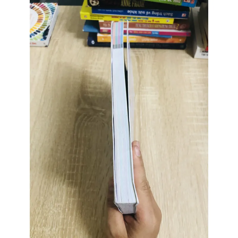 TIẾNG ANH GIAO TIẾP DÀNH CHO NGƯỜI CHUẨN BỊ RA NƯỚC NGOÀI  1003943