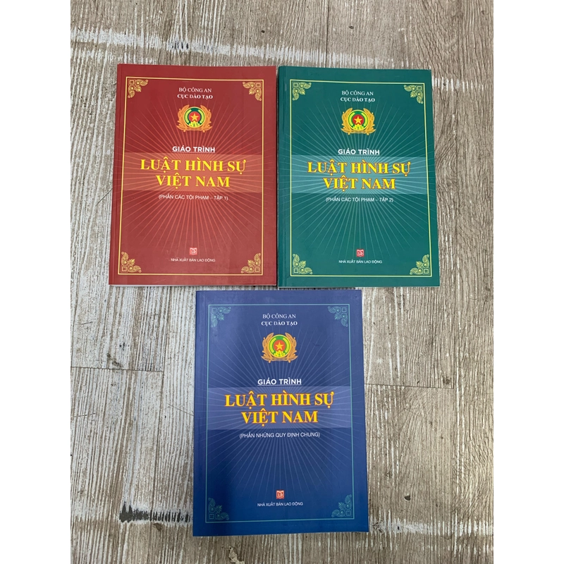 Giáo trình luật hình sự Việt Nam. full 3 cuốn 358427