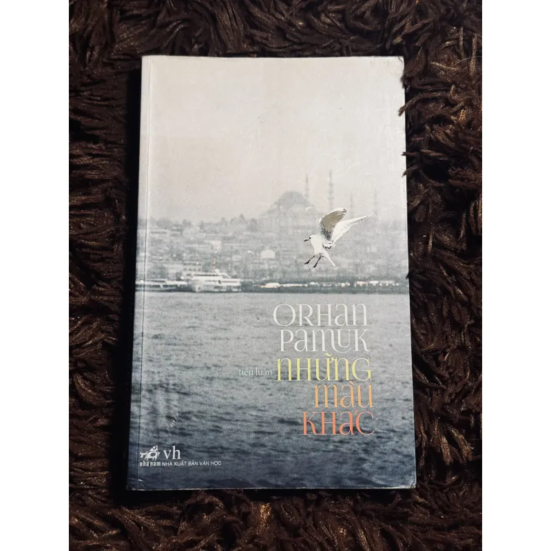 Những màu khác 1022212