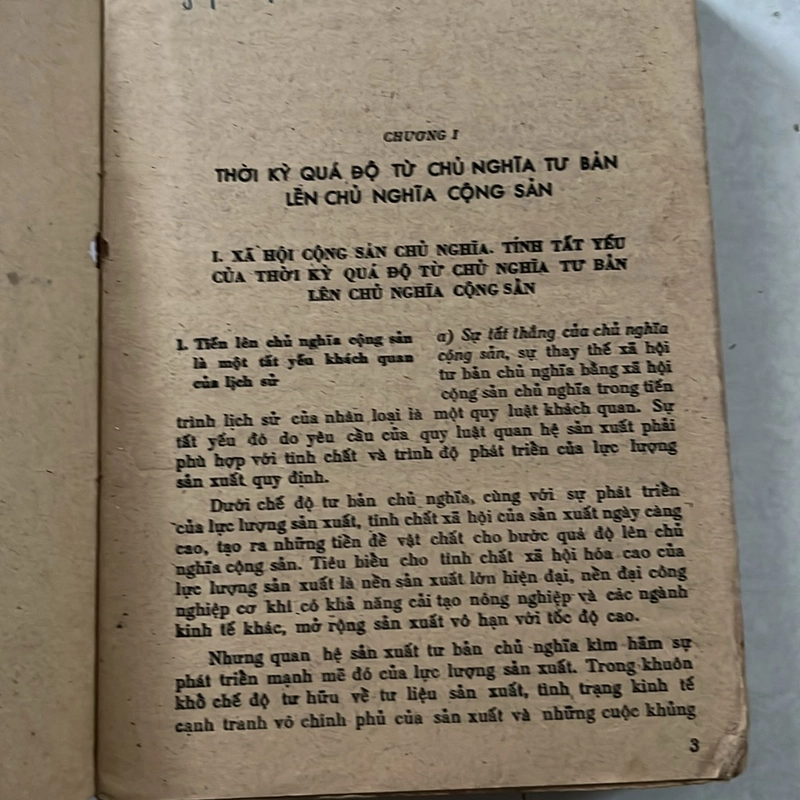 Kinh tế Chính trị Mác Lê-nin — 1979s 497745