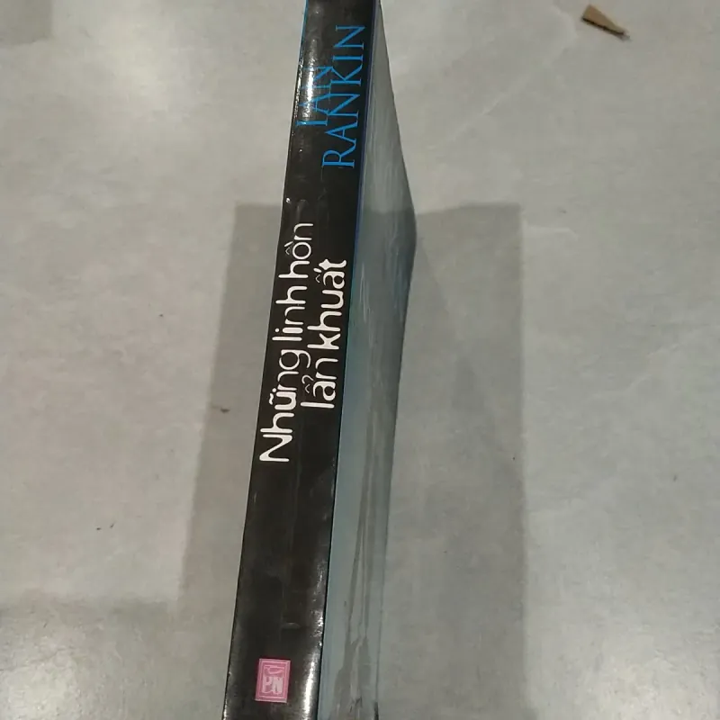 Sách Cũ - Những Linh Hồn Lẩn Khuất 1009282