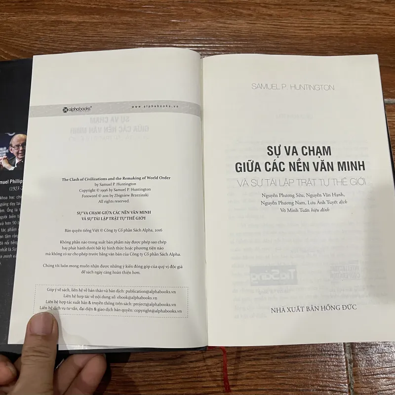 Sự va chạm giữa các nền văn minh và sự tái lập trật tự thế giới mới - Samuel P. Hunting 12 437628