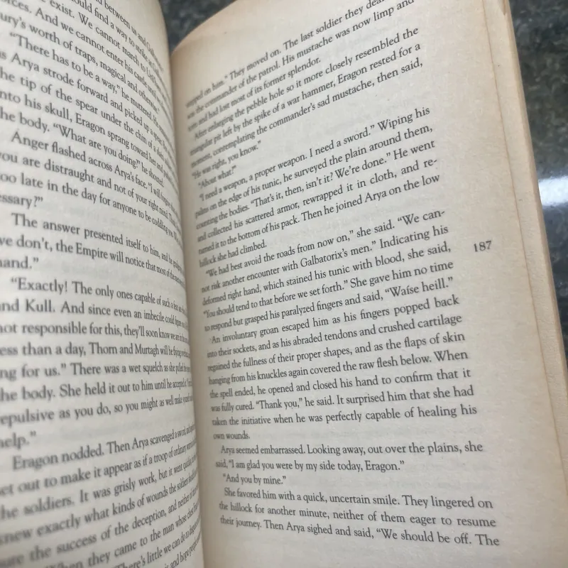 Brisingr Christopher Paolini 748702