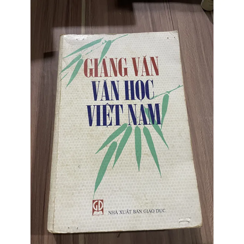 Giảng văn văn học Việt Nam;  xuất bản 1999; sách khổ lớn  679676