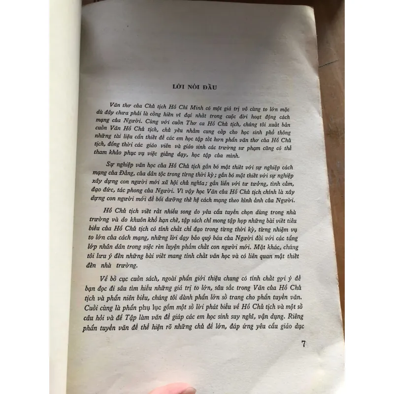 Văn Hồ Chủ Tịch 1000579