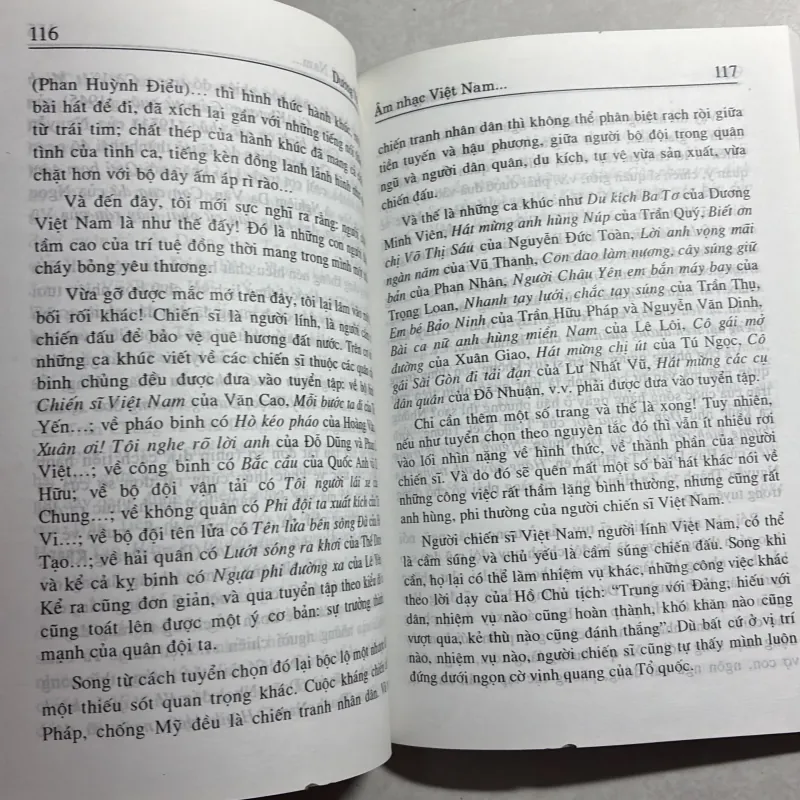 Âm nhạc Việt Nam từ góc nhìn văn hoá - Dương Viết Á 800284