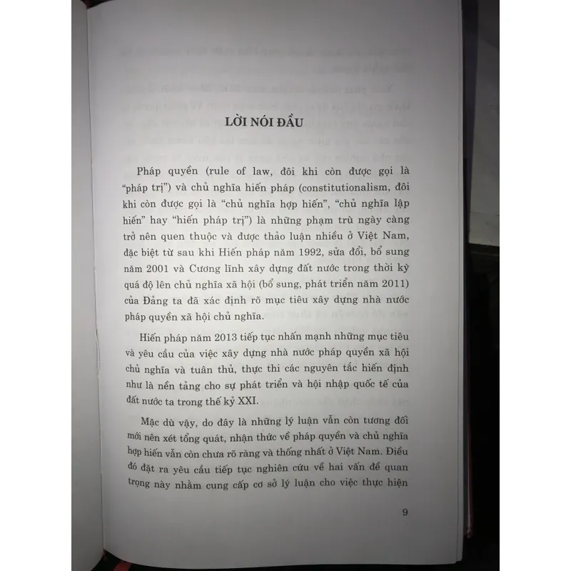 Pháp quyền và Chủ nghĩa Hiến pháp - Một số vấn đề lý luận và thực tiễn 704977