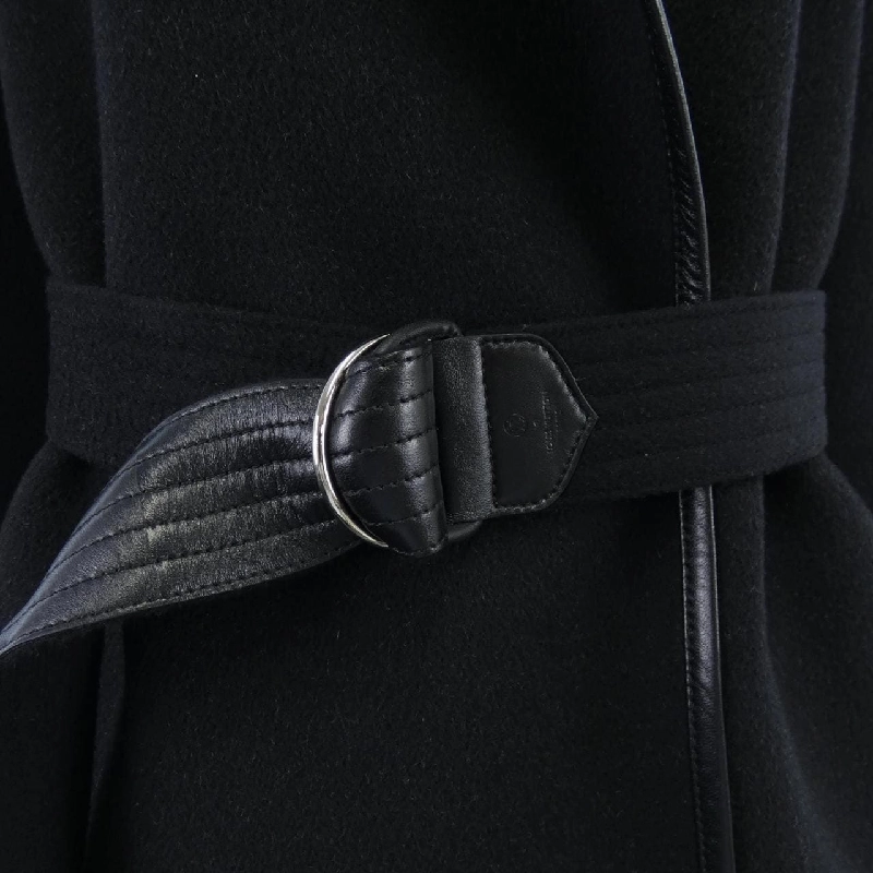 Áo khoác có mũ LOUIS VUITTON FGCO44QWE - Hàng hiệu Chính hãng 821233