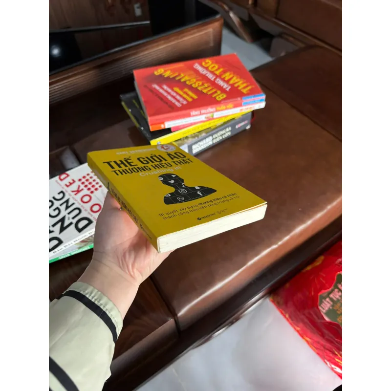 THẾ GIỚI ẢO – THƯƠNG HIỆU THẬT (CRUSHING IT!) – GARY VAYNERCHUK- K4 1023044