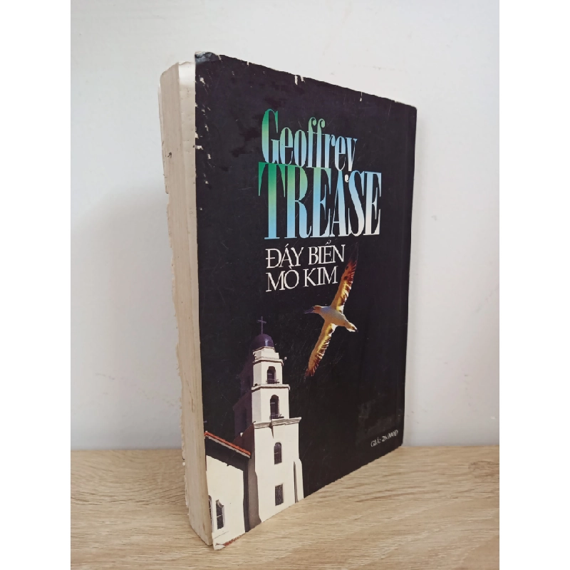 [Phiên Chợ Sách Cũ] Đáy Biển Mò Kim - Geoffrey Trease 352590