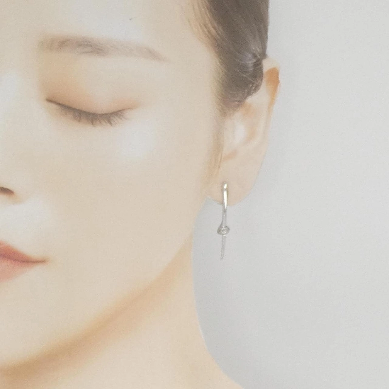 K18WG Bông tai kim cương 0.12CT - Hàng hiệu Chính hãng 875986