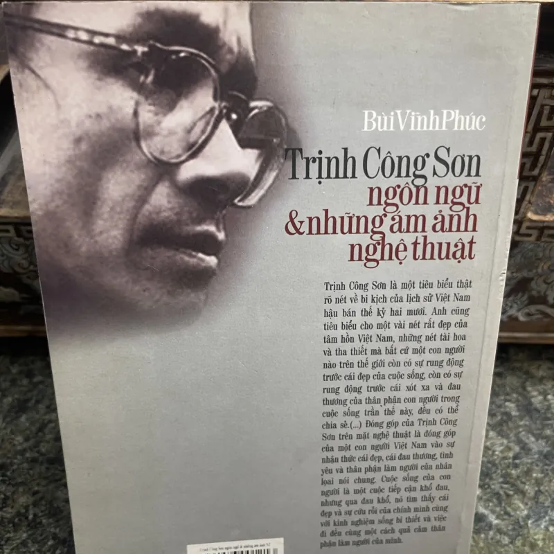 Trịnh Công Sơn ngôn ngữ & những ám ảnh nghệ thuật chuyên luận Bùi Vĩnh Phúc 796549