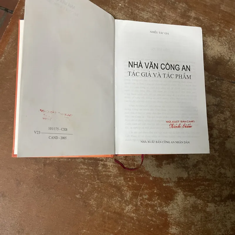 NHÀ VĂN CÔNG AN TÁC GIẢ VÀ TÁC PHẨM 577783