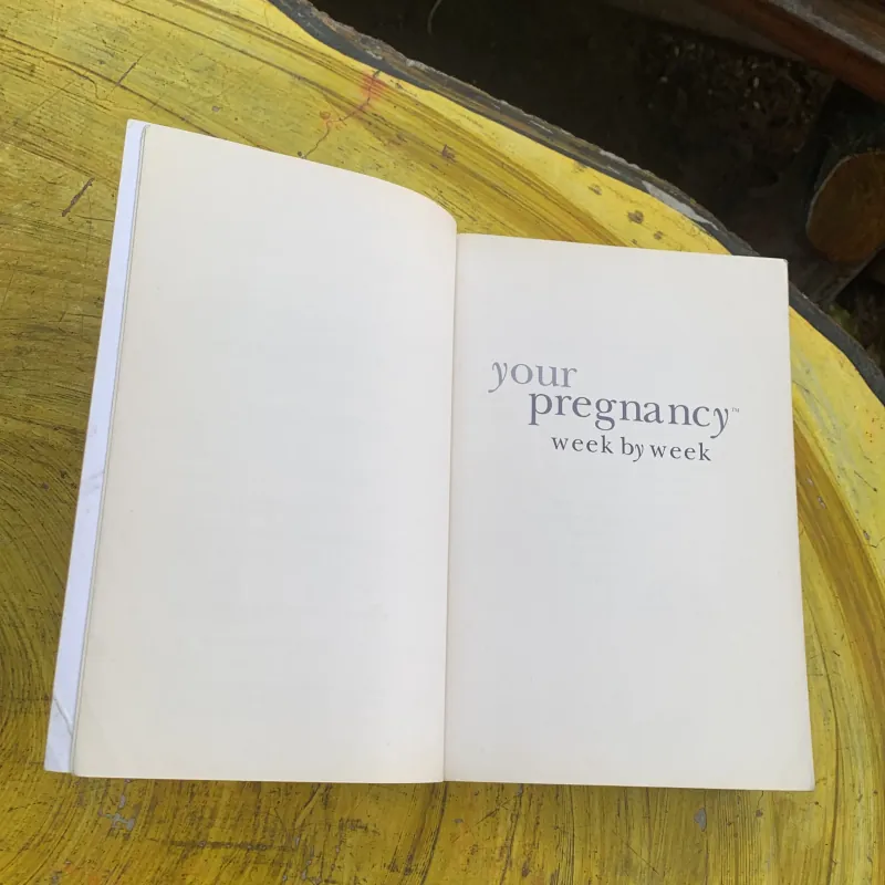 YOUR PREGNANCY WEEK BY WEEK  761221