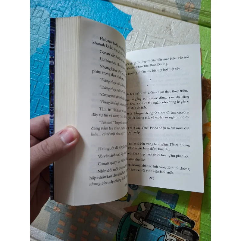 Thám tử lừng danh Conan: Tàu ngầm sắt màu đen 936991