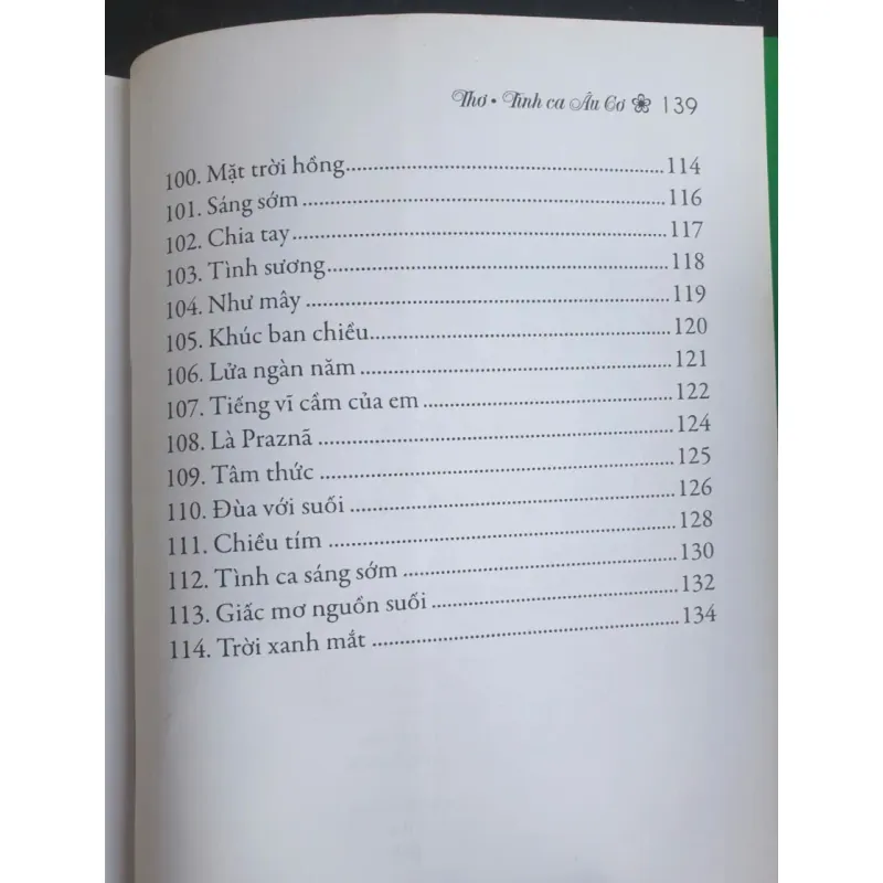 Tình Ca Âu Cơ Tập II - Nhà Xuất Bản Văn Hóa 757875