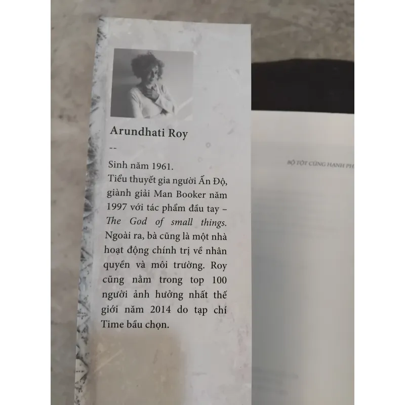 Bộ tột cùng hạnh phúc tiểu thuyết của Arundhati Roy 997359