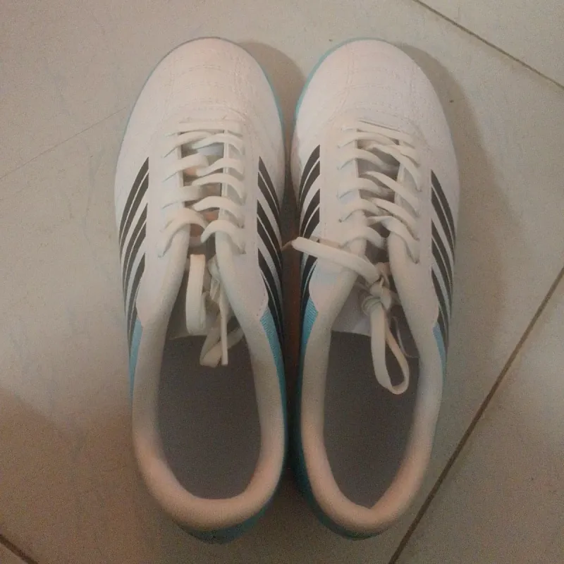 Giày đá banh 755324