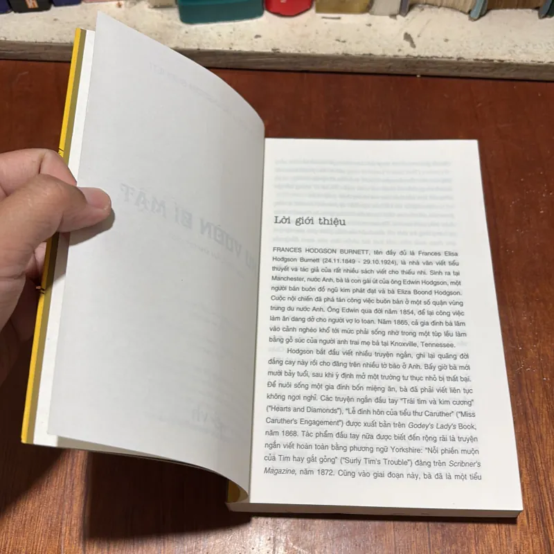 I Tiểu Thuyết: Khu Vườn Bí Mật - FRANCES HODGSON BURNETT - Nguyễn Tuấn Khanh (Dịch) - 2013 795583