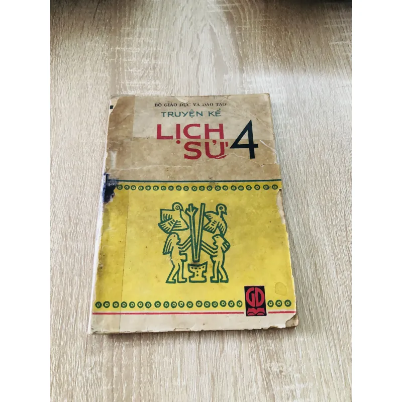 TRUYỆN KỂ LỊCH SỬ 4 1019078