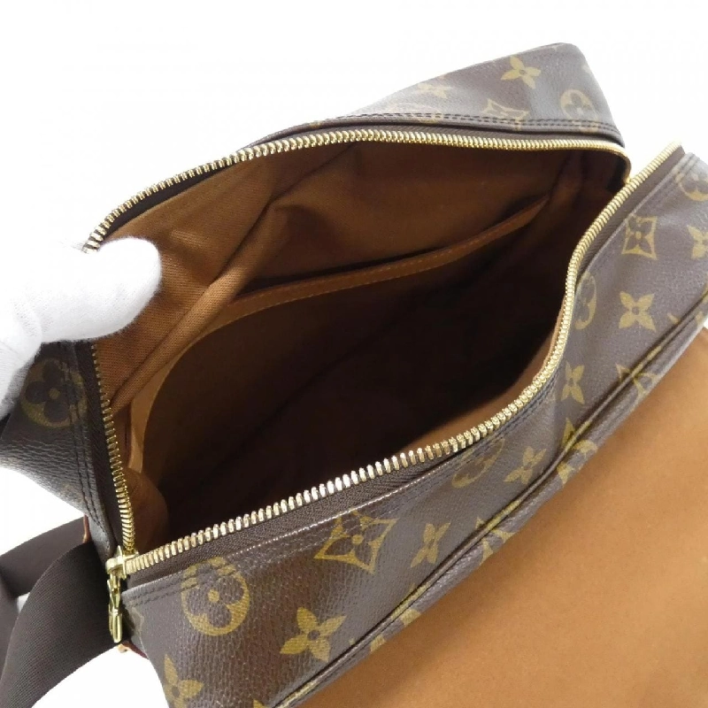 Túi đeo vai Louis Vuitton Monogram Naviglio M50205 611349