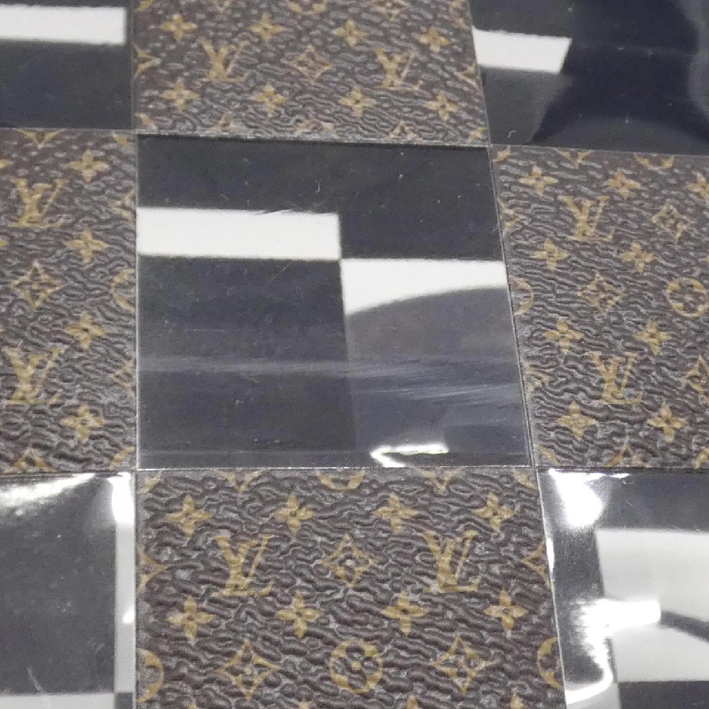 Túi đeo vai Louis Vuitton Monogram Chess Slim Soft Trunk M20871 - Hàng hiệu Authentic 770377