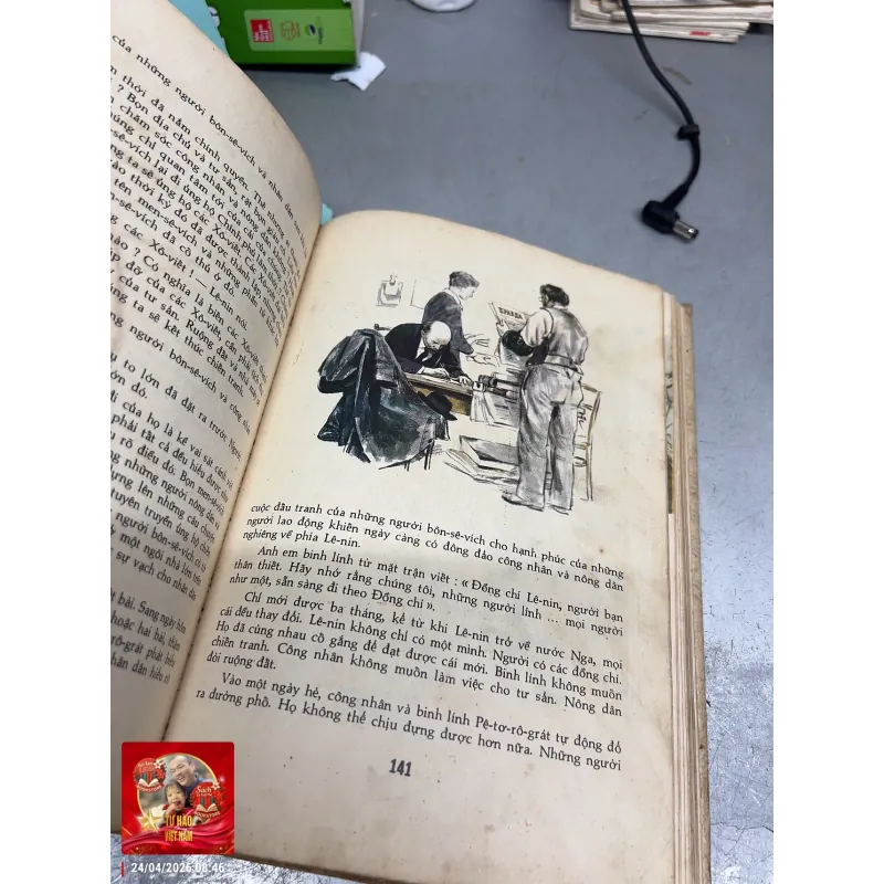 SÁCH CUỘC ĐỜI CỦA LÊ-NIN 1028806