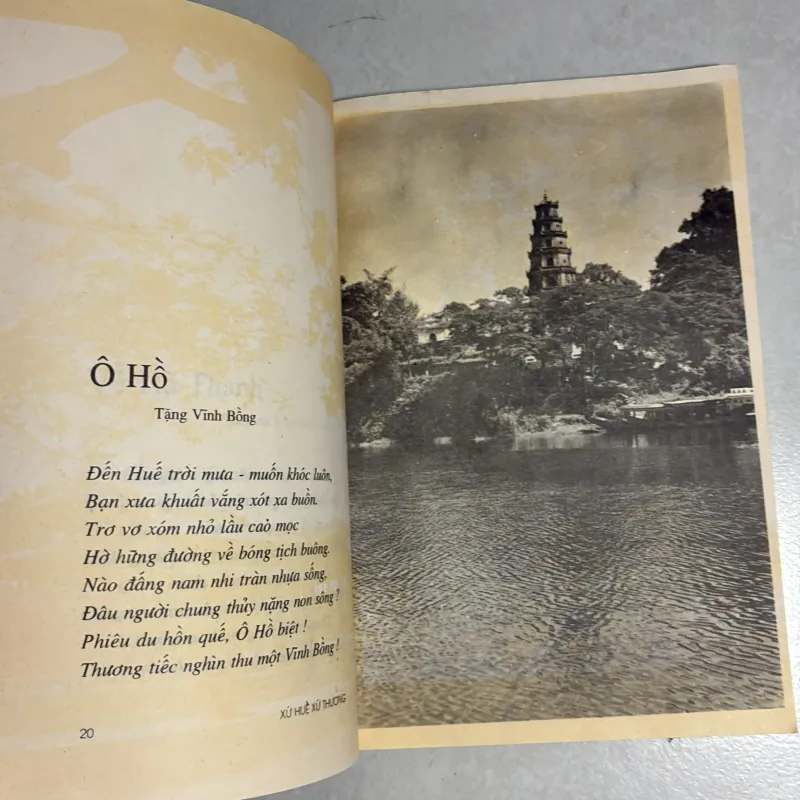 Xứ Huế Xứ thương - Trần Thị Linh Chi - 1997s 786241