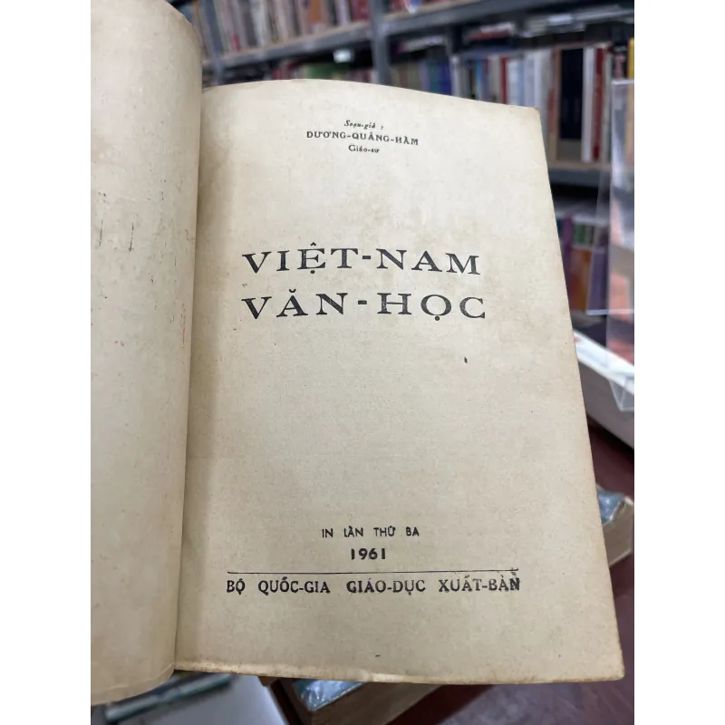 VĂN HỌC VIỆT NAM - DƯƠNG QUẢNG HÀM soạn giả 970651