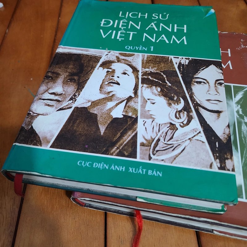 Lịch sử điện ảnh Việt Nam | 2 tập khổ to bìa cứng giấy láng 550310