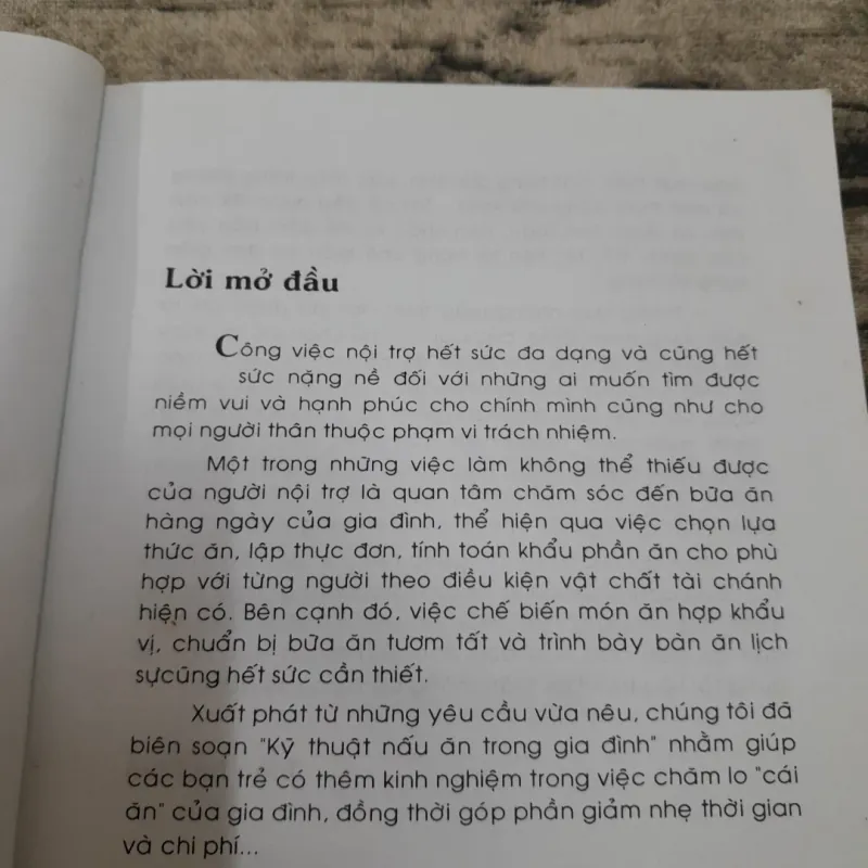 Tác giả Triệu Thị Chơi- Kỹ thuật Nấu ăn Gia đình. 754924