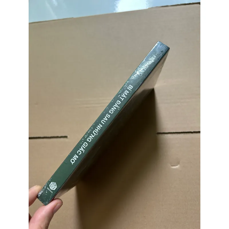 Bí mật đằng sau những giấc mơ tập 1 cây cổ thụ - Felix Deng 708751