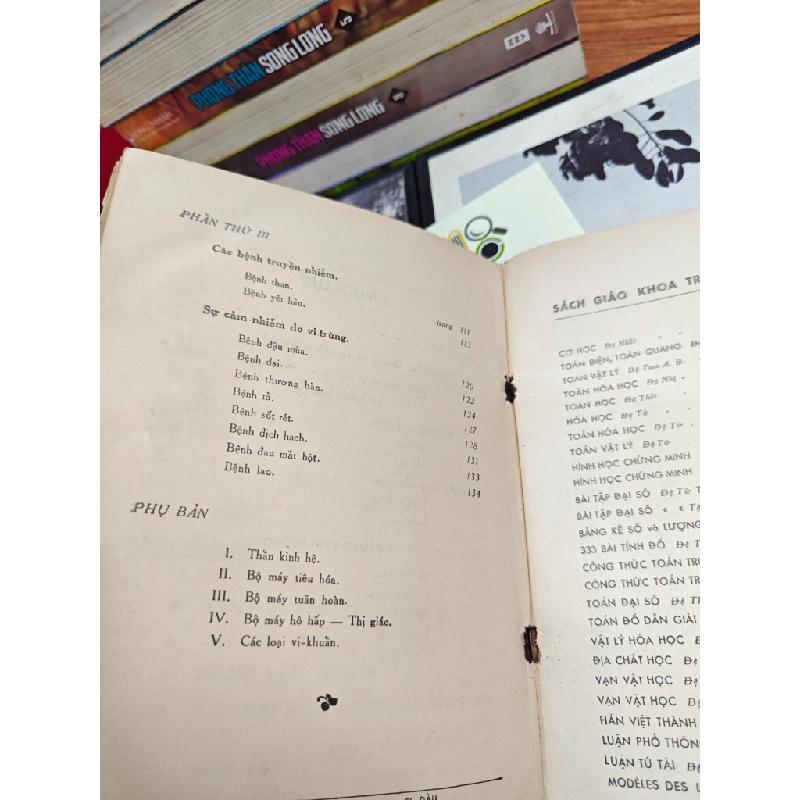 VẠN VẬT HỌC ĐỆ TỨ - HOÀNG KIM THÁP 144849