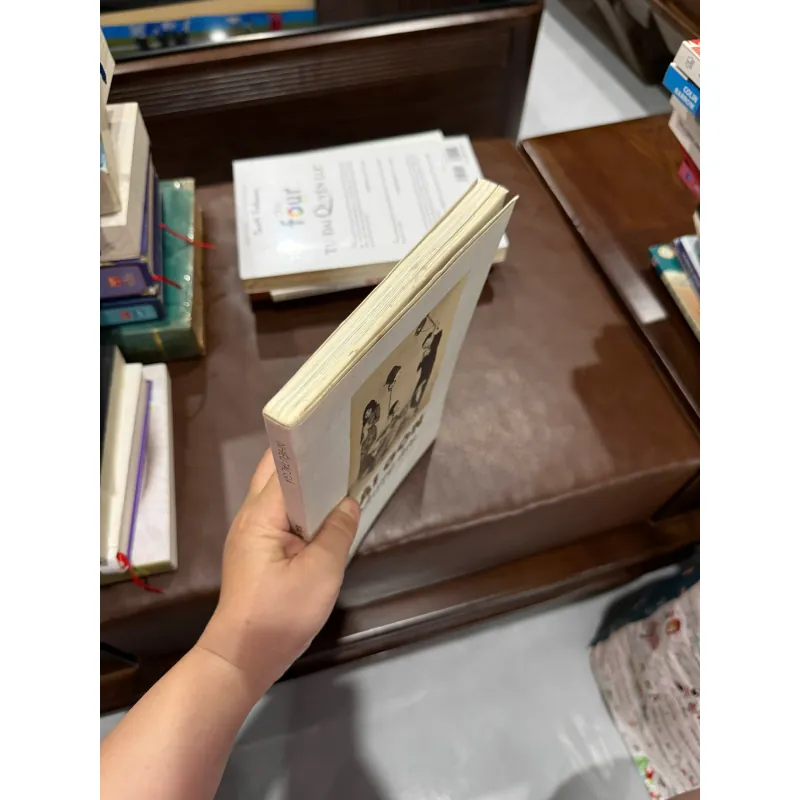 Sài Gòn Phong Lưu | Sách văn hóa – hoài niệm về Sài Gòn xưa đầy tinh tế - K4 1019597