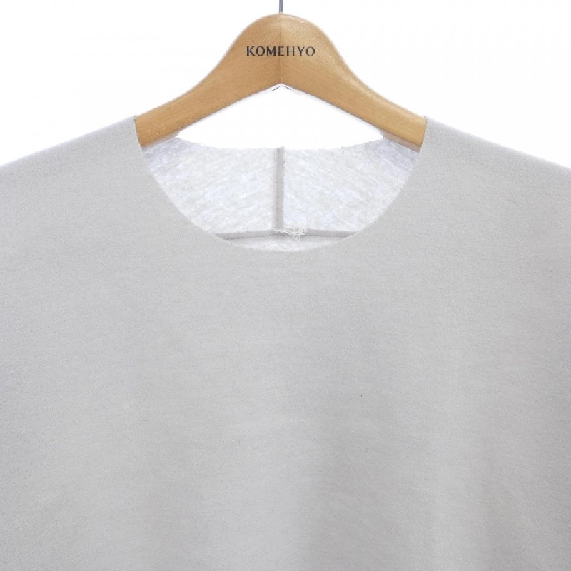 Áo thun ATTACHMENT - Hàng hiệu Authentic 901309