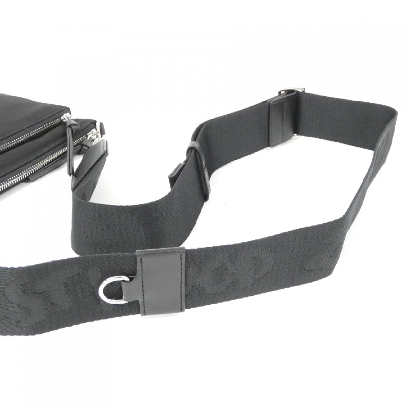 【Sản phẩm mới】Túi đeo vai Vivienne Westwood 43030093 613649